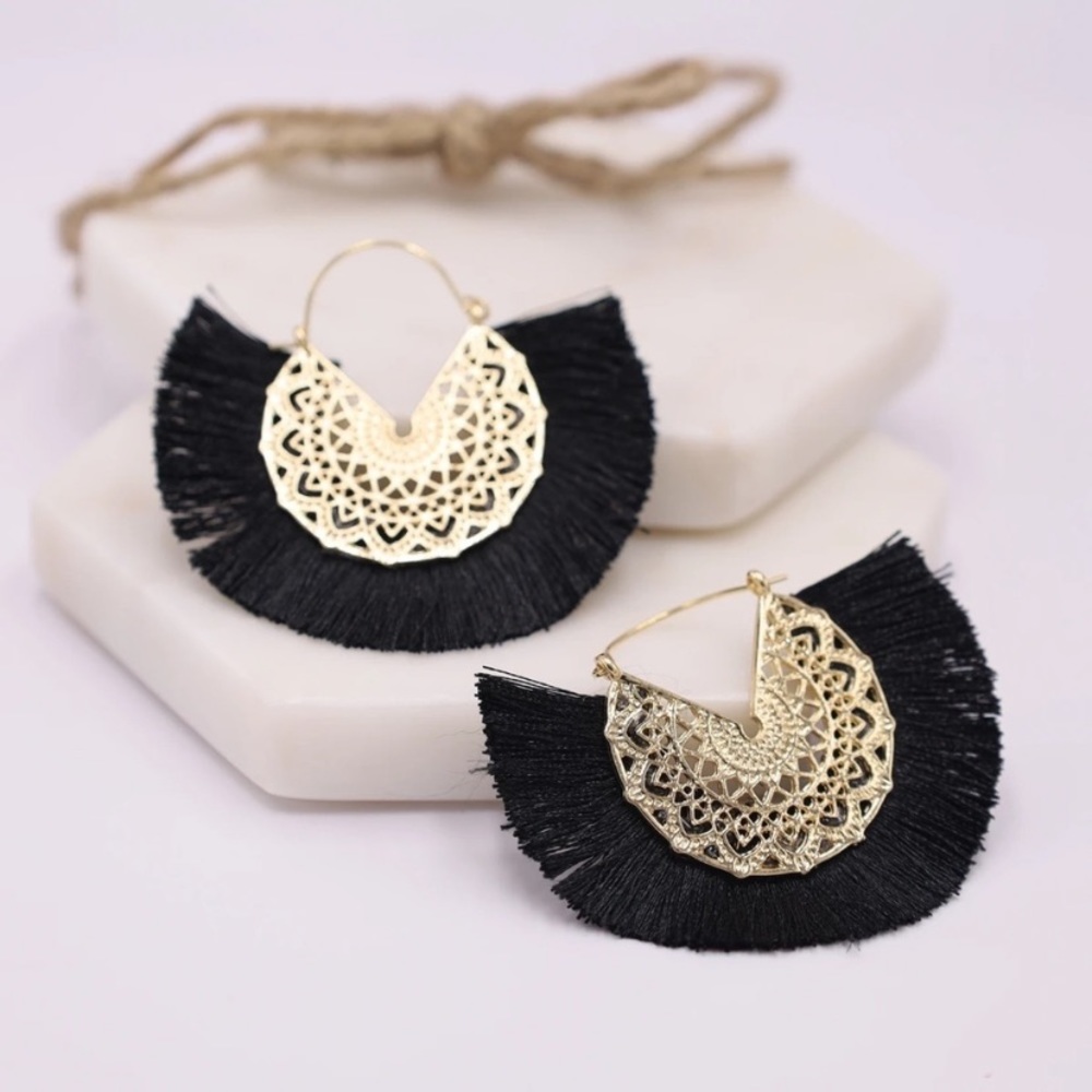 🔹New🔹Black Tassel Filigree Earrings